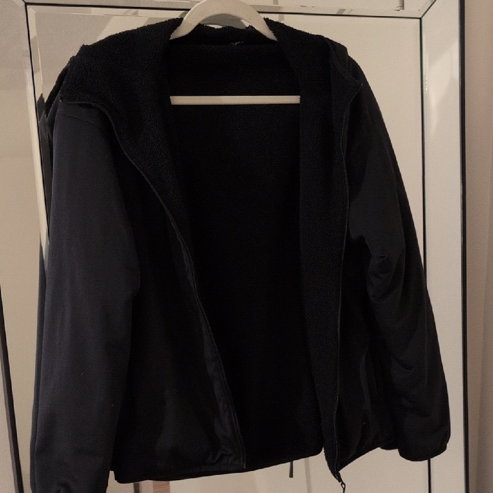 Uniqlo Women's Black Teddy Jacket